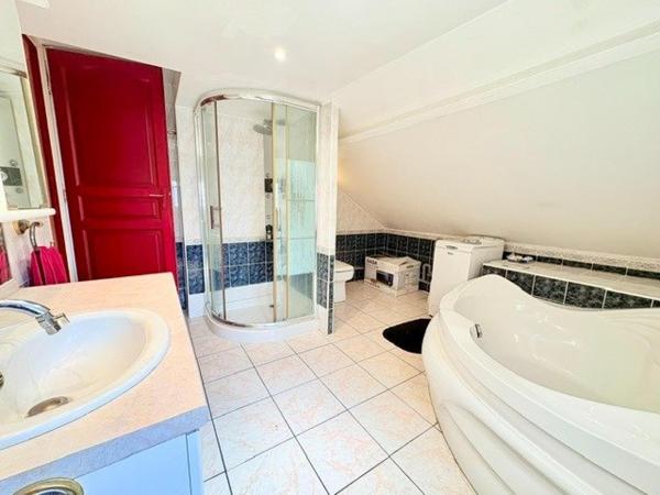 ENSEMBLE IMMOBILIER À SAINT-SAULVE – HABITATION & LOCAL PROFESSIONNEL & DOUBLE GARAGE