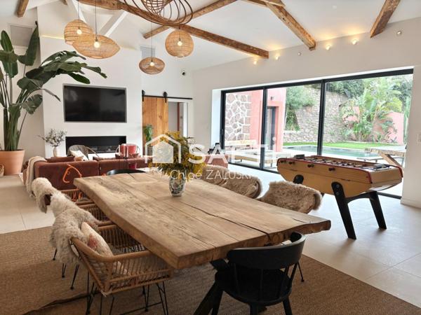 Villa d'exception de 280m², 700m de la mer