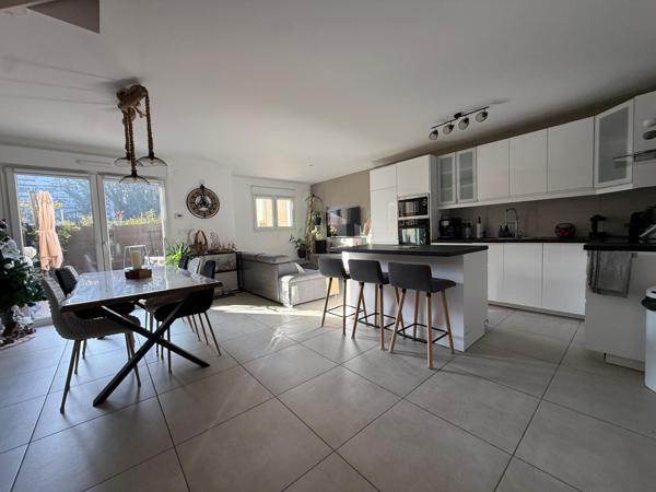 Maison 4 pièces - 92 m² Exclusivité efficity