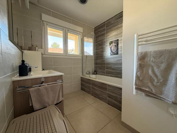 Maison 4 pièces - 92 m² Exclusivité efficity