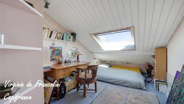Saint-Mandé-A vendre appartement 5ème et dernier étage-84m2 au sol-terrasse-traversant-Cave- métro L1 et L8