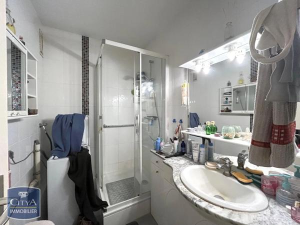 Appartement à louer 3 pièces 69m²