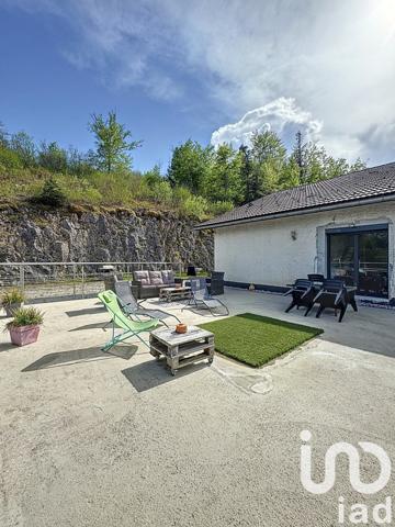 Maison à vendre 5 pièces 175 m² Le Poizat-Lalleyriat