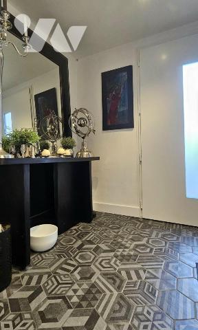 Maison de Ville avec superbe terrasse - 800m cathedrale St Corentin