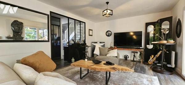 Maison de Ville avec superbe terrasse - 800m cathedrale St Corentin