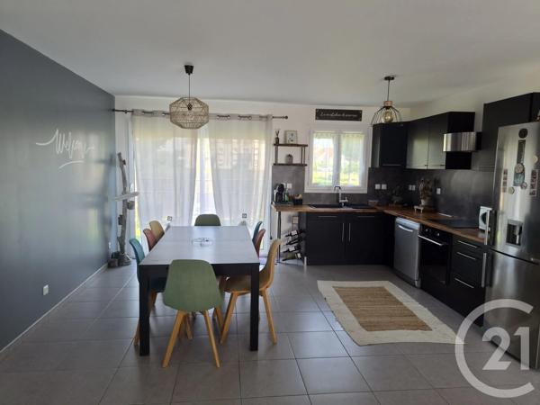 Maison à vendre  4 pièces - 102 m 2   MONTDIDIER  - 80