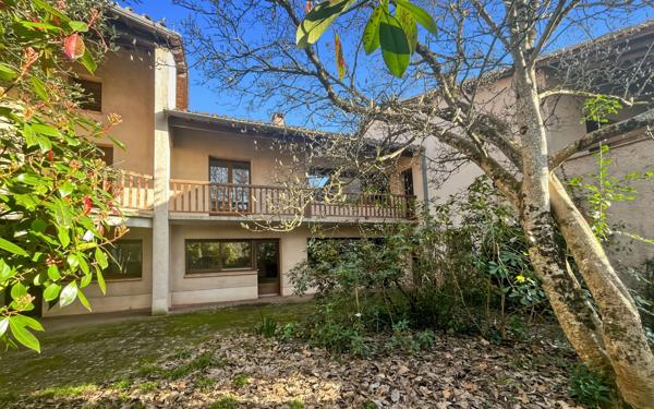 Maison à vendre    5 pièces •  Larrazet