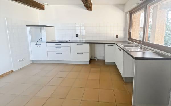 Maison à vendre    5 pièces •  Larrazet