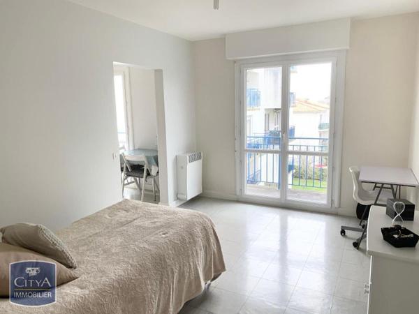 Appartement à louer 1 pièce 27.68m²