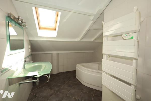 PAVILLON INDIVIDUEL 6 CHAMBRES SEMI PLAIN PIED