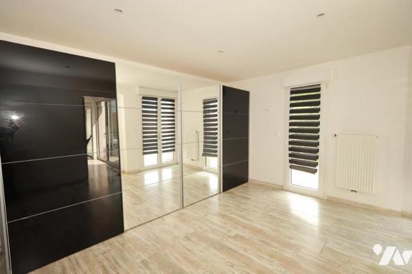 PAVILLON INDIVIDUEL 6 CHAMBRES SEMI PLAIN PIED