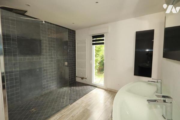 PAVILLON INDIVIDUEL 6 CHAMBRES SEMI PLAIN PIED