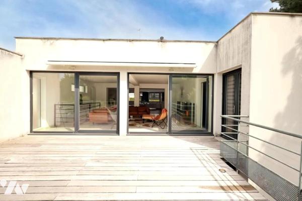 PAVILLON INDIVIDUEL 6 CHAMBRES SEMI PLAIN PIED