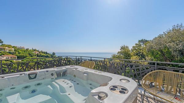 Vente Villa de luxe Les Issambres 8 Pièces 265 m²