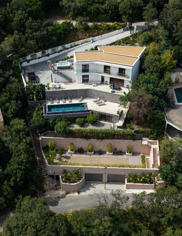 Vente Villa de luxe Les Issambres 8 Pièces 265 m²