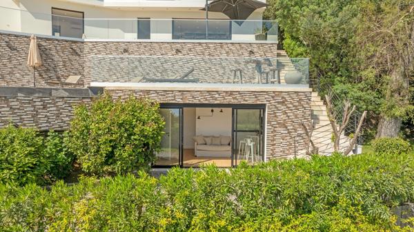 Vente Villa de luxe Les Issambres 8 Pièces 265 m²
