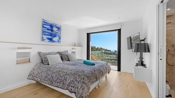 Vente Villa de luxe Les Issambres 8 Pièces 265 m²