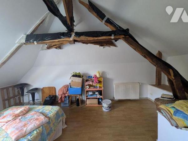 GUICHEN - Seulement chez 35 Notaires - Lieu emblématique du secteur à céder dans son ensemble -...