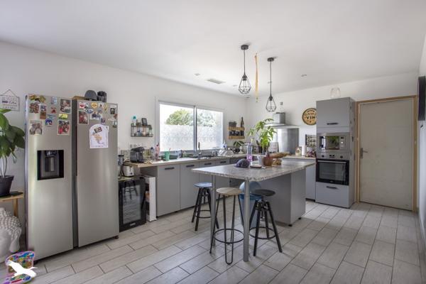 Maison à vendre |  Tonnay-Charente |  6 pièces | 137 m²