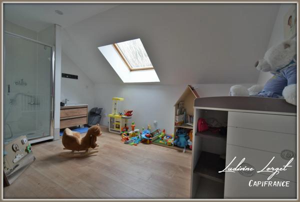 À vendre – Maison proche Nord Château Thierry (10min) A4 5min- 192 m2 – 4 chambres vivable de plain-pied – double garage -avec piscine chauffée- DPE C-