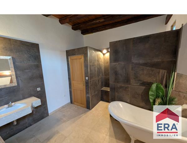 Demeure Bourg Saint Andéol - 671m2 habitable