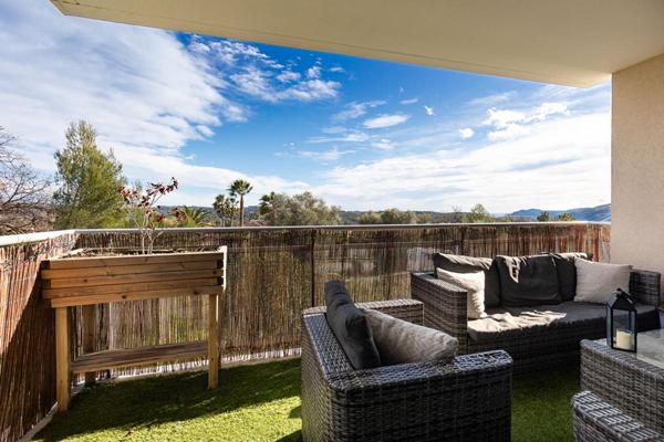 Superbe appartement T2 à Grasse sud accès pénétrante