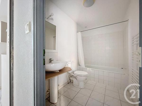 Appartement F2 à vendre  2 pièces - 62,48 m2 BAGNOLS SUR CEZE - 30