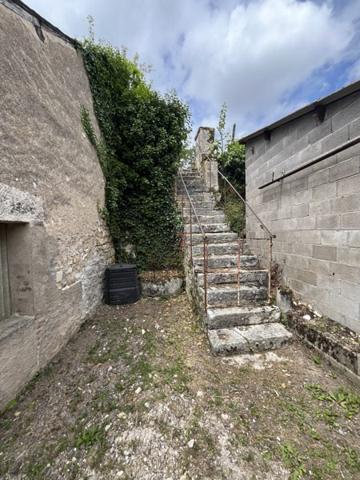 Maison à vendre |  Châteauneuf-sur-Cher |  2 pièces | 73 m²