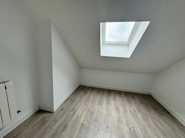 Maison à rénover avec cave et dépendances