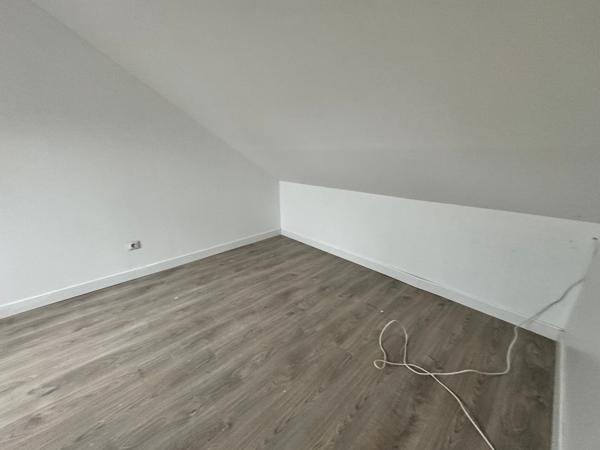 Maison à rénover avec cave et dépendances