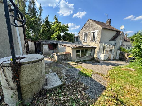 Maison à rénover avec cave et dépendances