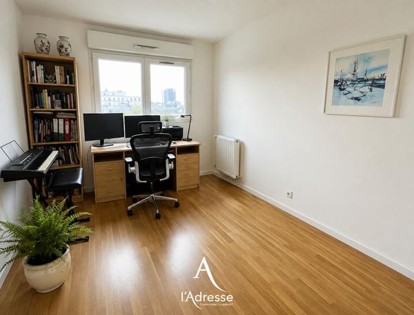 Appartement centre-ville 2 chambres ,terrasse , parking , accès PMR