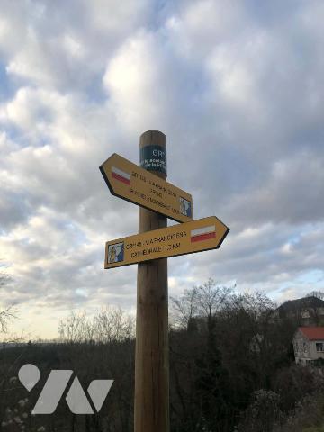 Terrain de loisir avec creutes dans les grimpettes de LAON (02000)