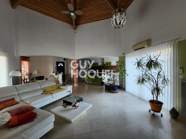 MAISON À VENDRE DE 4 PIÈCES DE 136,00 M²