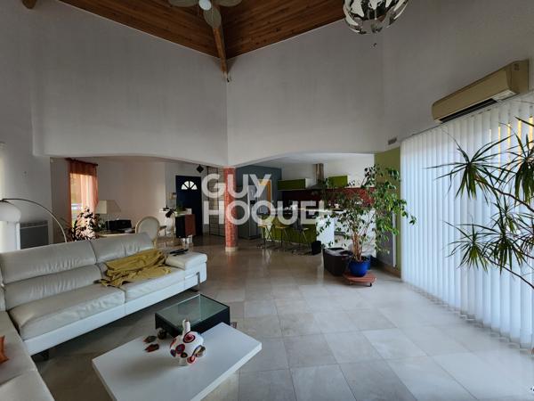 MAISON À VENDRE DE 4 PIÈCES DE 136,00 M²