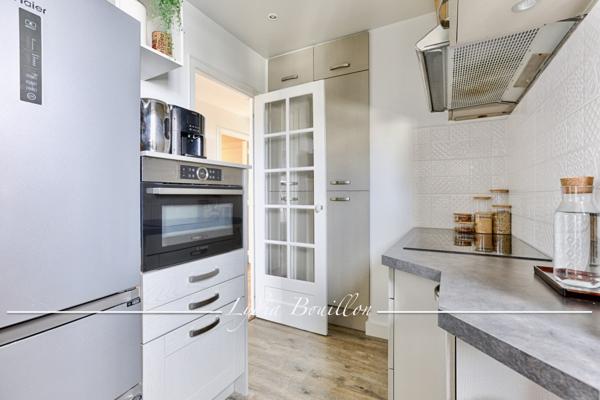 Courbevoie (92400) Appartement 4 pièces 67 m2 en étage élevé