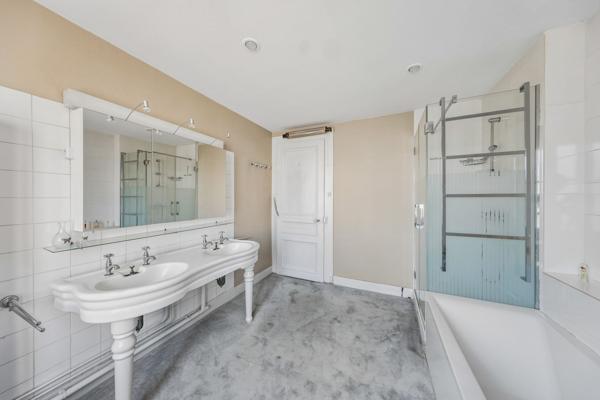 Vente Maison de luxe Lille 13 Pièces 327.32 m²