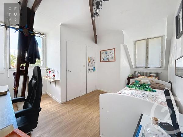 Maison à vendre  8 pièces - 331 m 2   TROYES  - 10