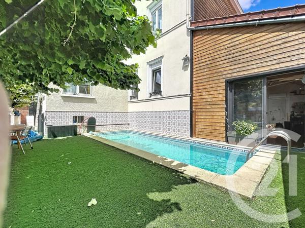 Maison à vendre  8 pièces - 331 m 2   TROYES  - 10
