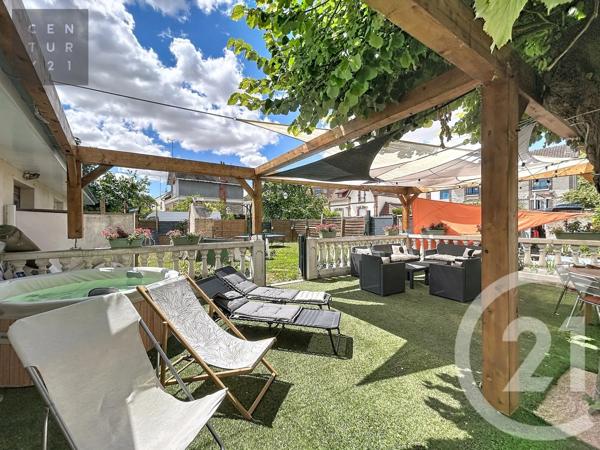 Maison à vendre  8 pièces - 331 m 2   TROYES  - 10