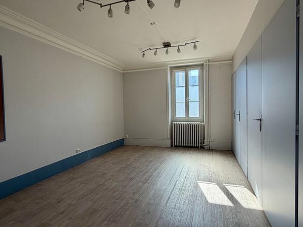 Immeuble 13 pièces 365 m2