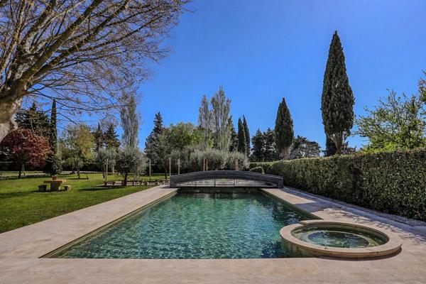 Vente Maison de luxe Pernes-les-Fontaines 9 Pièces 300 m²