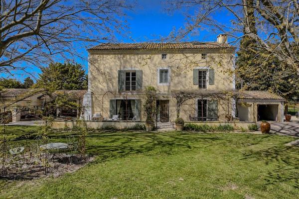 Vente Maison de luxe Pernes-les-Fontaines 9 Pièces 300 m²