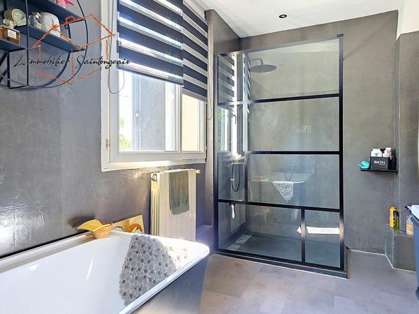 Authentique Charentaise, 184 m², 4 chambres,