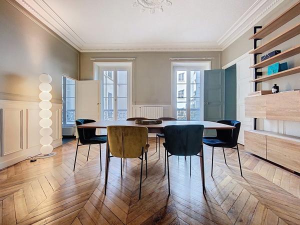 Vente Appartement de luxe Paris 8 6 Pièces 143 m²
