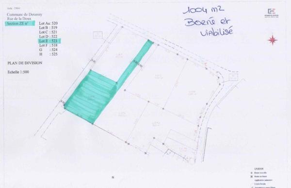 Terrain constructible borné et viabilisé