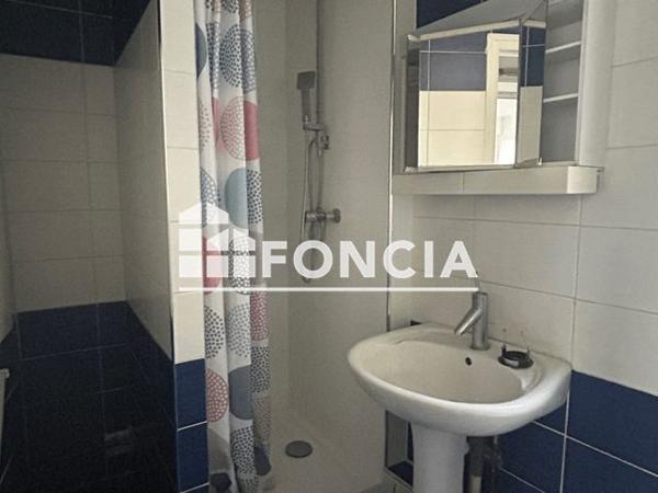 Location Studio 24.35 m² - 8 RUE DE LA COURTILLE Melun 77000