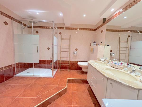 Appartement à vendre 4 pièces LE CANNET (06)