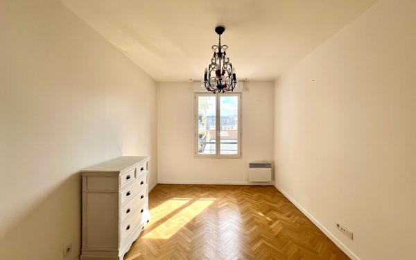 Appartement à vendre    2 pièces • 48 m2 Les Lilas