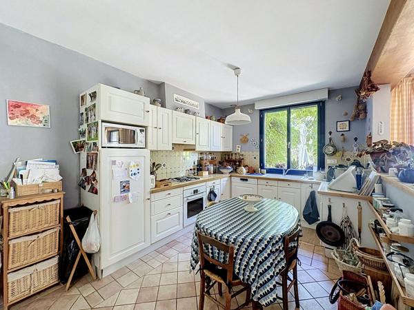 Au calme d’une impasse, découvrez cette maison familiale à Sablé-sur-Sarthe !